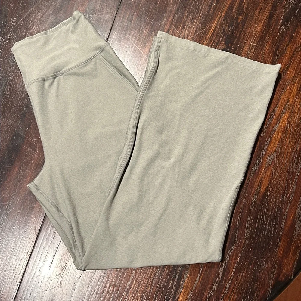Sage Green Spacedye Laid Back Wide Leg Pant 31" - Picture 1 of 6